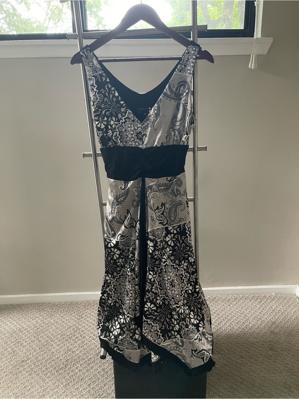Sleeveless Asymmetrical Black and Silver V-Neck Dress